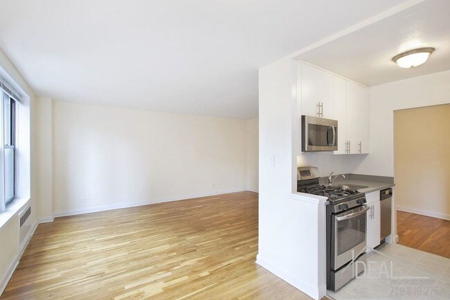 Building Photo - 2 bedroom in Brooklyn NY 11214