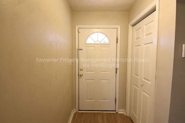 Foto del edificio - 1040 Ann St