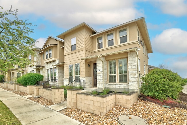 Building Photo - 6814 E Riverside Dr