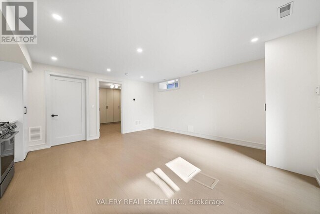 Photo du bâtiment - 131 Dovercourt Rd