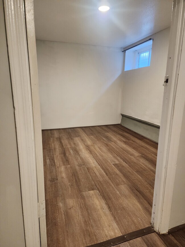 Foto del edificio - 4505 Barnes Ave