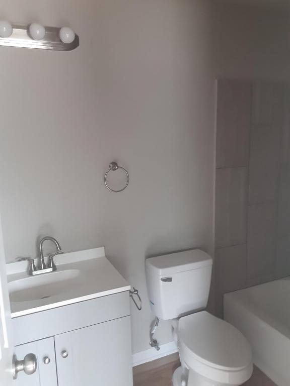 Foto del edificio - 103 Meyers Ter Cir