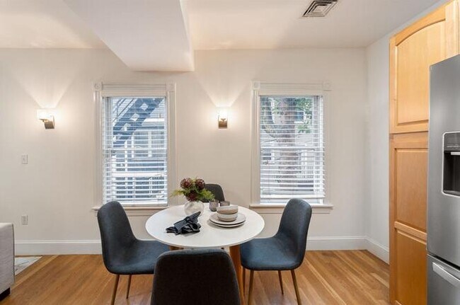 Foto del edificio - APARTMENT