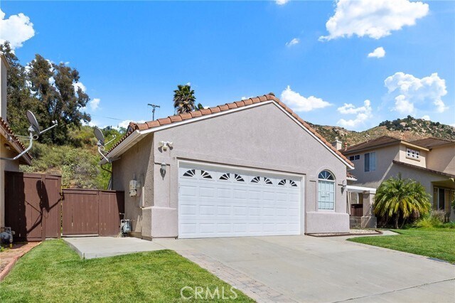 Building Photo - 3354 Avocado Vista Ln