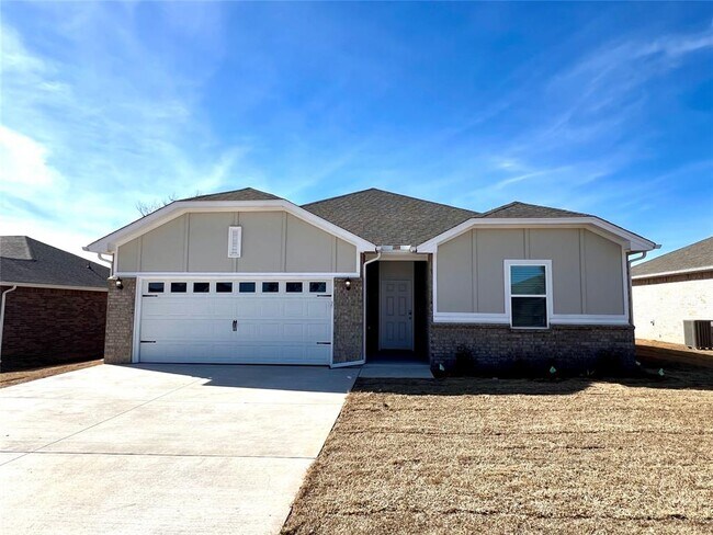 Building Photo - 12421 Bluford Ln