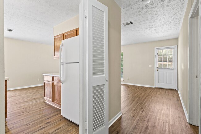 Foto del edificio - 1117 Rustic Ridge Rd