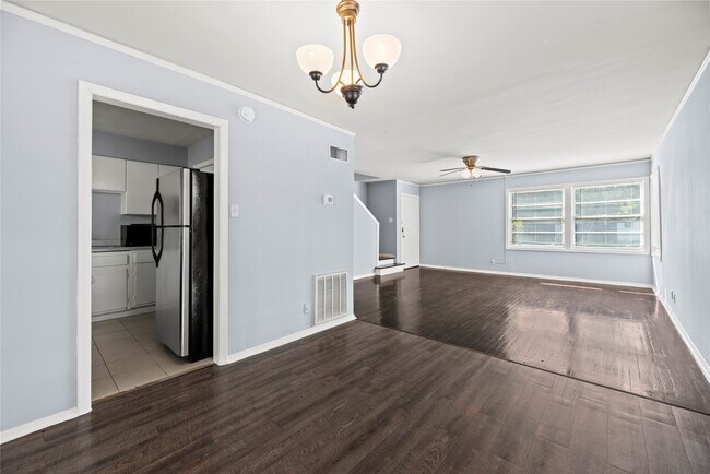 Foto del edificio - 3930 Law St