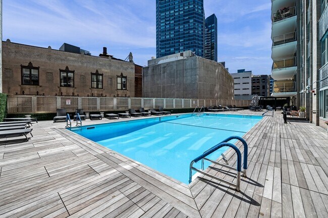 Foto del edificio - 151 Tremont St