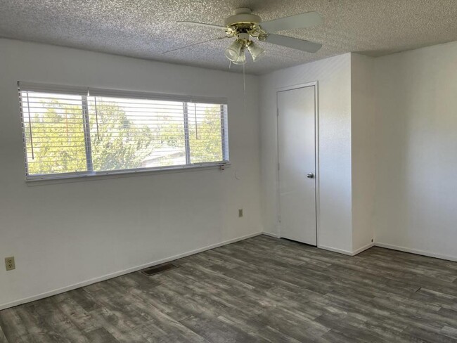 Building Photo - 197 Allouette Way Unit 3