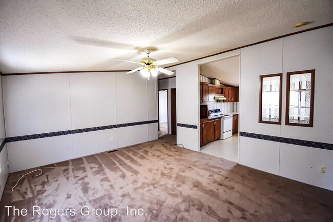 Building Photo - 3 br, 2 bath House - 955 Morgan Rd.