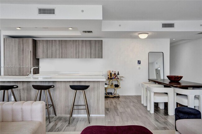 Foto del edificio - 801 S Miami Ave