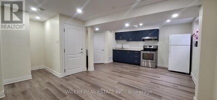 Building Photo - 68 Mullis Crescent