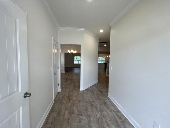 Foto del edificio - 679 Fairview Cir