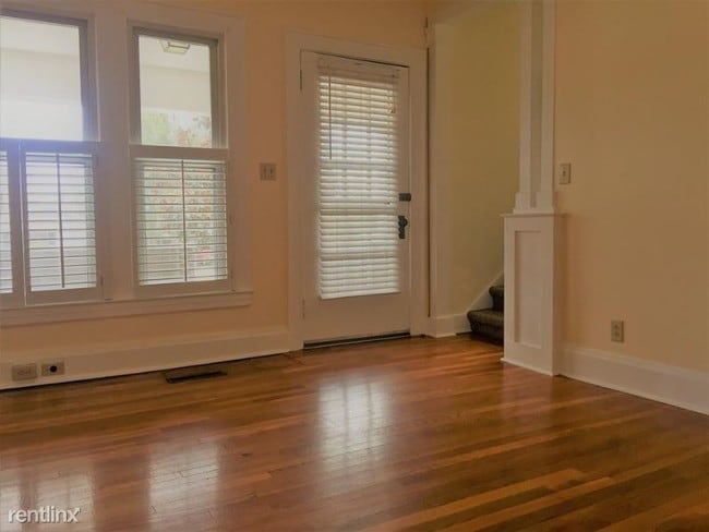 Building Photo - 3 br, 2 bath House - 1330 Broadway Avenue