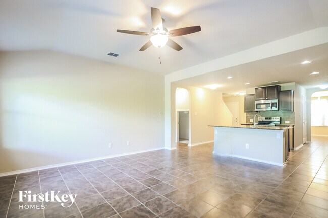 Foto del edificio - 2115 Emerald Edge