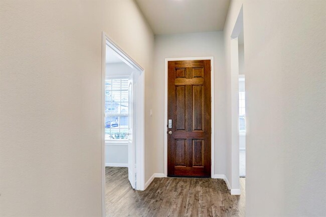 Building Photo - 3823 Sparrow Falls Ln