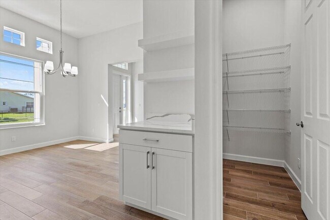 Foto del edificio - 2409 SW Halissee St