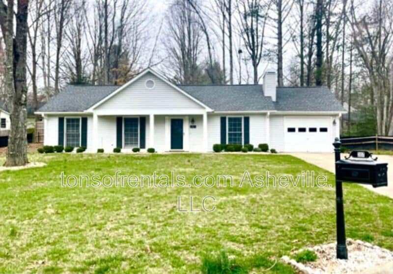 Primary Photo - 307 Spring Field Court