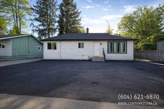 Building Photo - 2329 Mouldstade Rd