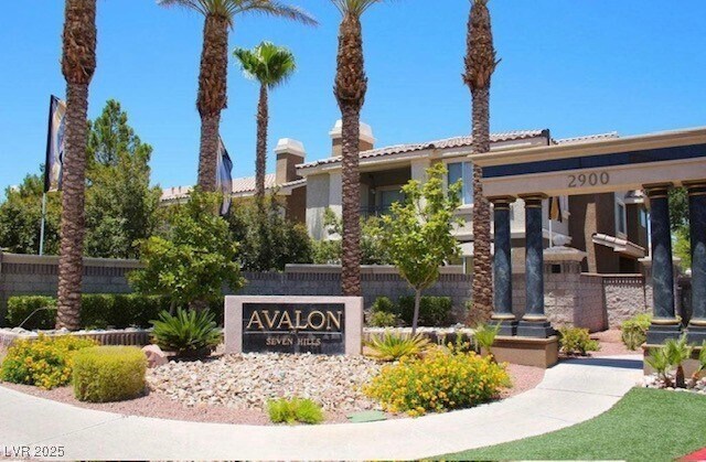 Foto principal - 2900 Sunridge Heights Pkwy
