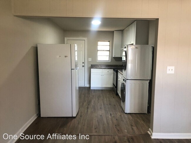 Building Photo - 2 br, 1 bath House - 4178 Elizabeth Park C...