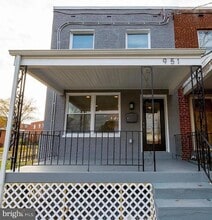 Building Photo - 951 Jefferson St NE