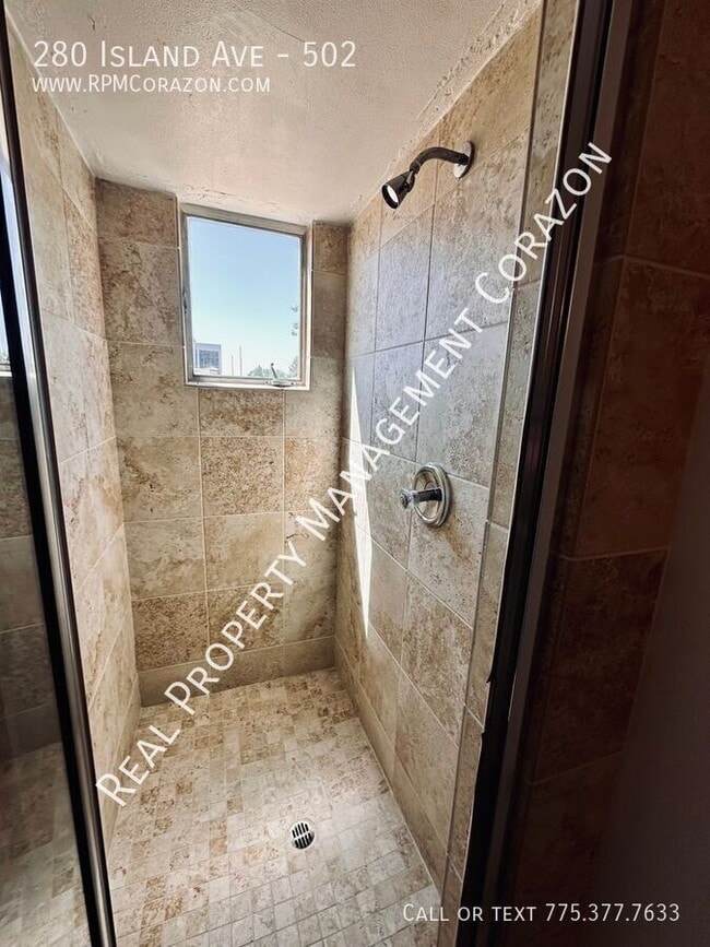 Foto del edificio - 280 Island Ave