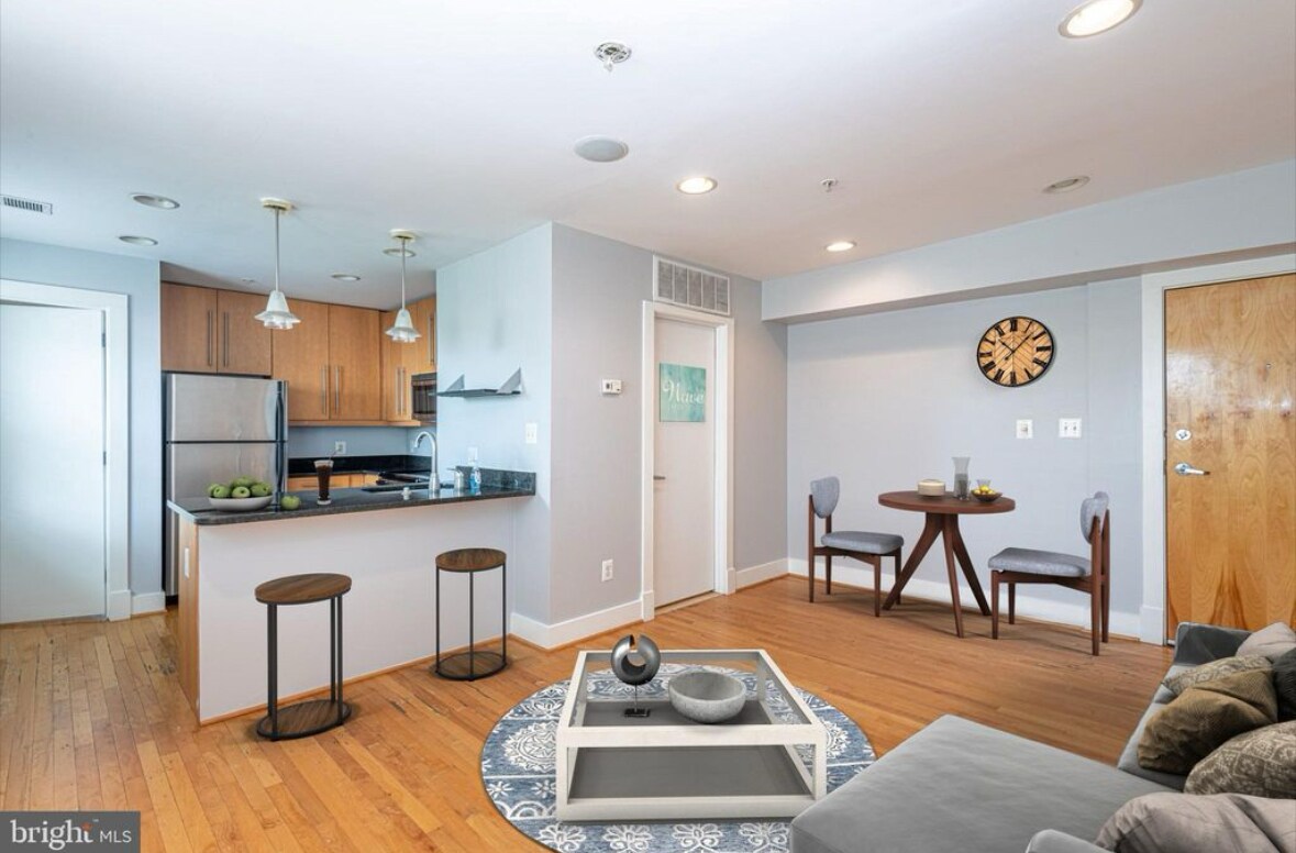 Foto principal - 2608 Sherman Ave NW