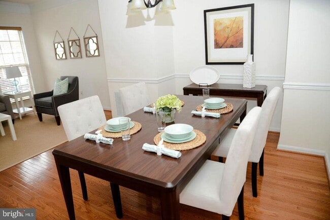 Building Photo - 41898 Cinnabar Square