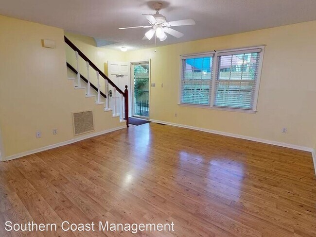 Building Photo - 2 br, 2.5 bath House - 308 71st Avenue Nor...