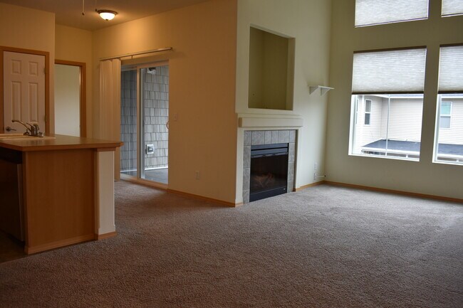 Foto del edificio - 2 Bedroom, 2 bath, DuPont Condo