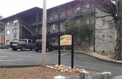 Building - 1412 Highland Ave
