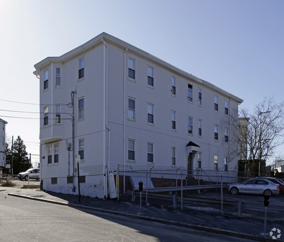Building Photo - 51 Brayton Ave