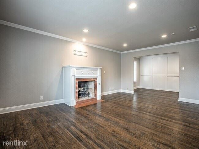 Building Photo - 3 br, 2 bath House - 4215 Walnut Hill Ln