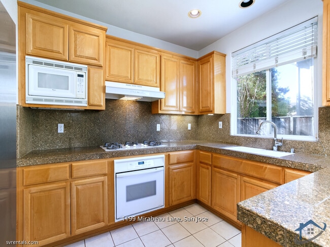 Building Photo - 1199 Mirabeau Ln