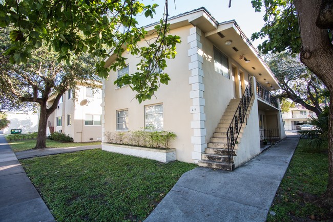 Building Photo - 218 Phoenetia Ave