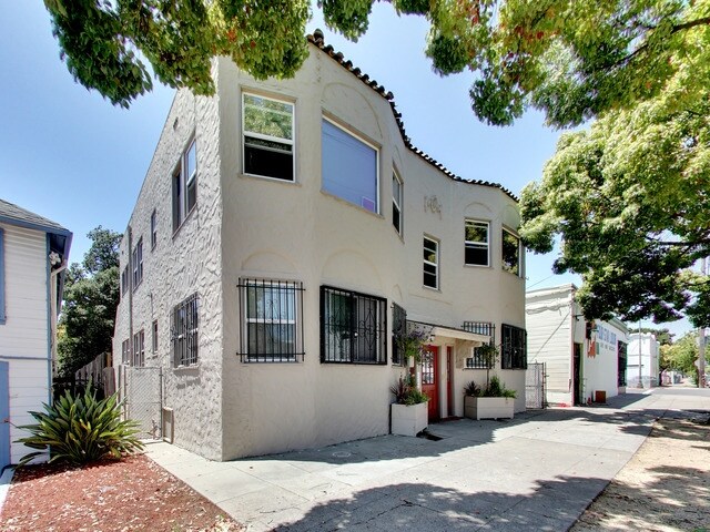 Building Photo - 3809 Penniman Ave