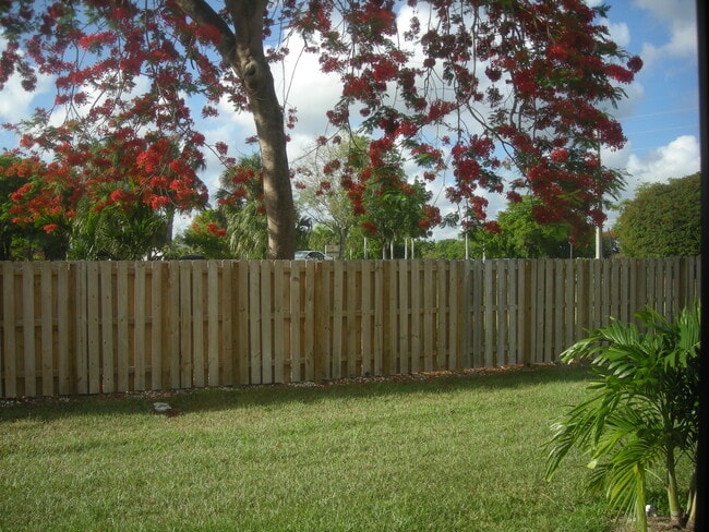 Building Photo - 11701 SW 108th Ln