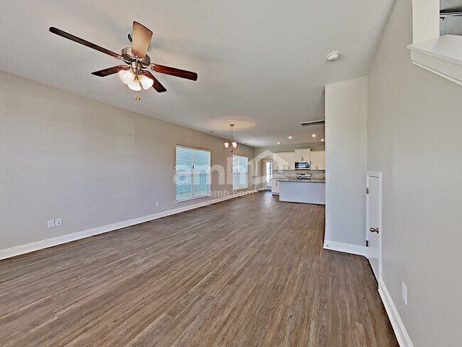 Building Photo - 5530 Central Grove Sq