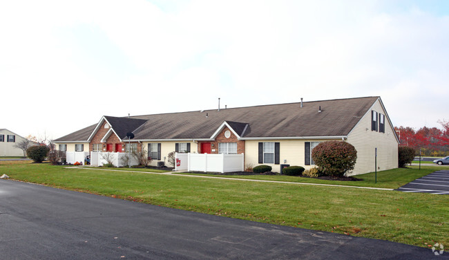 Building Photo - Elmwood Villas Apartments