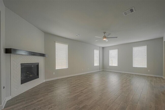 Building Photo - 3815 Blue Grama Grass Dr Dr