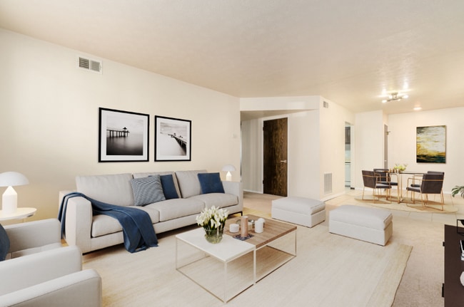 Listing photo #10