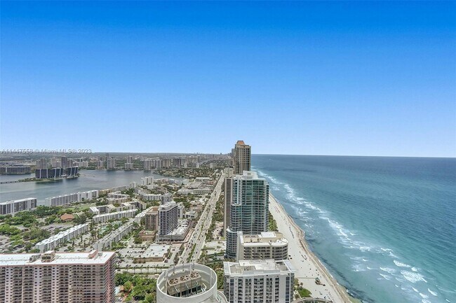 Building Photo - 17141 Collins Ave