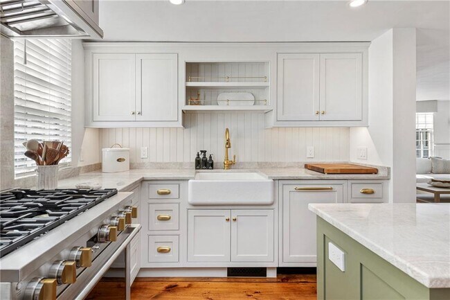 Foto del edificio - 108 Prospect Hill St