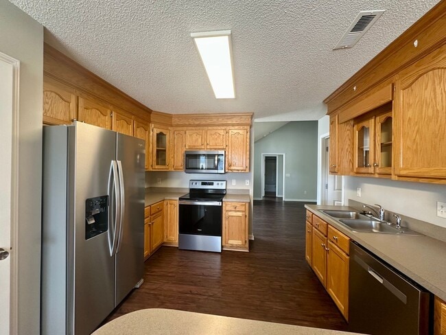Building Photo - Wintergreen Subdivision