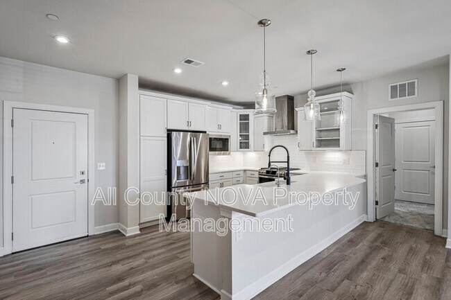 Foto del edificio - 3927 Fair Ridge Dr