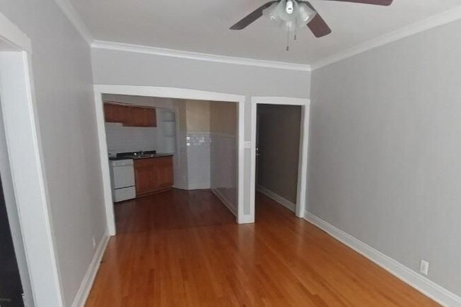 Primary Photo - 4310 N Pulaski Rd