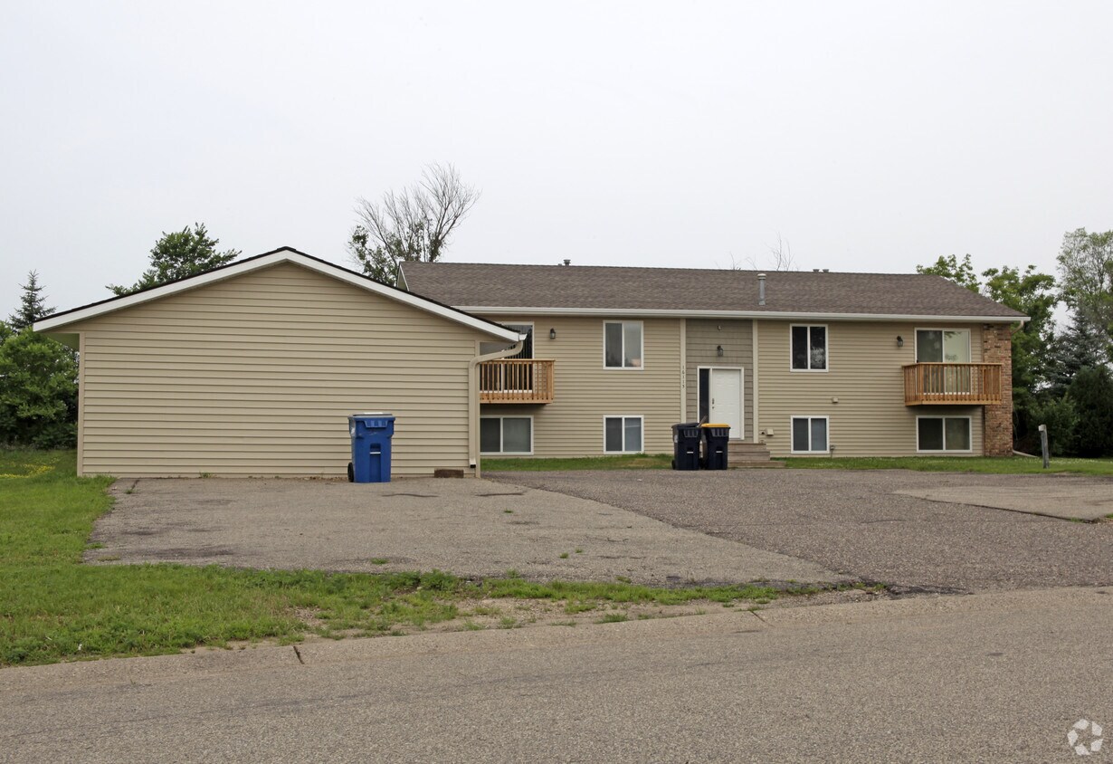 16115 Joplin Ave, Lakeville, MN 55044 Apartments in Lakeville, MN