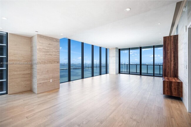 Foto del edificio - 788 NE 23rd St