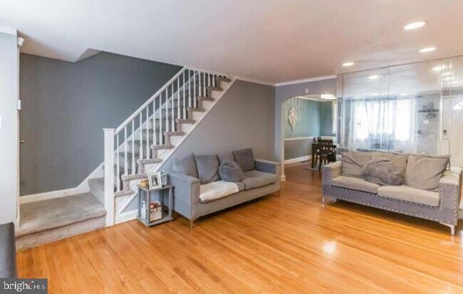 Foto del edificio - 7506 Sherwood Rd